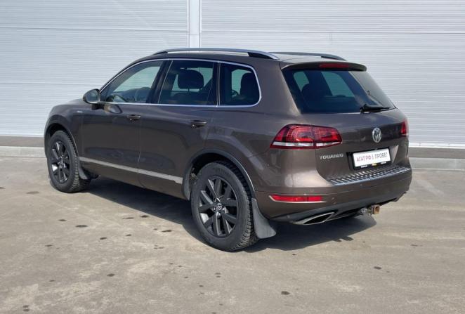 Volkswagen Touareg II Рестайлинг с пробегом 2014 года, цена 2 120 000 рублей, 230634 км, внедорожник, Автокод Объявления