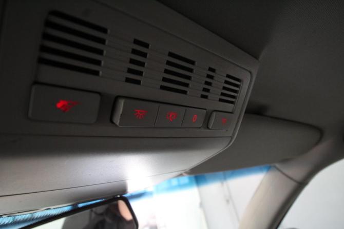 Volkswagen Caravelle T5 с пробегом 2006 года, цена 1 280 000 рублей, 371000 км, минивэн, Автокод Объявления