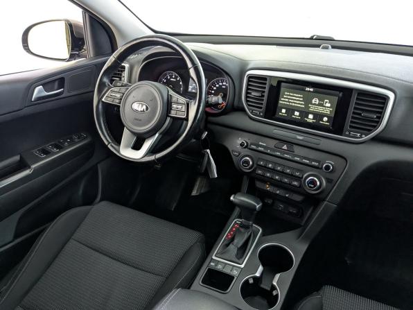 Kia Sportage IV Рестайлинг с пробегом 2018 года, цена 1 890 000 рублей, 145303 км, внедорожник, Автокод Объявления