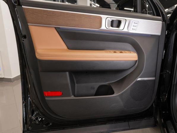 Hyundai Santa Fe V (MX5) с пробегом 2025 года, цена 5 450 000 рублей, 11219 км, внедорожник, Автокод Объявления