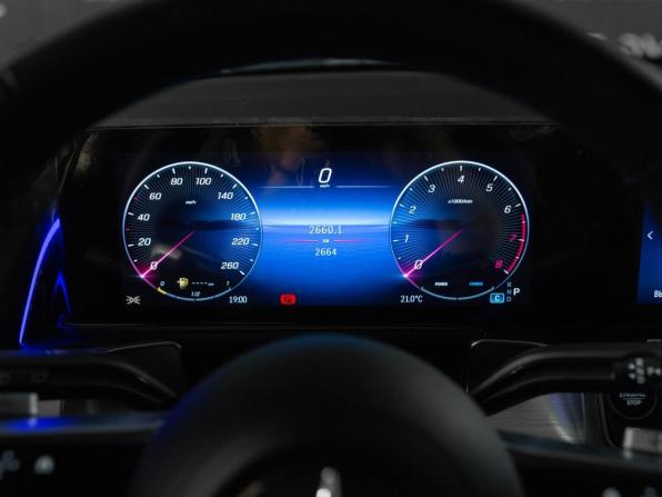 Новый Mercedes-Benz GLB I (X247) Рестайлинг 2024 года, цена 6 470 000 рублей, внедорожник, Автокод Объявления