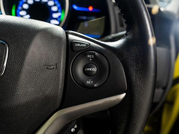 Honda Fit III с пробегом 2016 года, цена 895 000 рублей, 214423 км, хэтчбек, Автокод Объявления