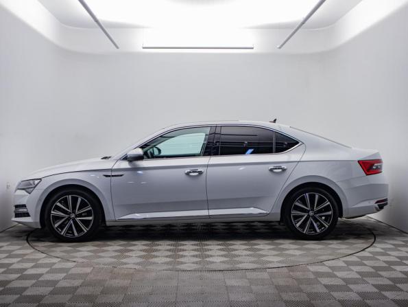 Skoda Superb III Рестайлинг с пробегом 2024 года, цена 3 475 000 рублей, 42968 км, лифтбек, Автокод Объявления