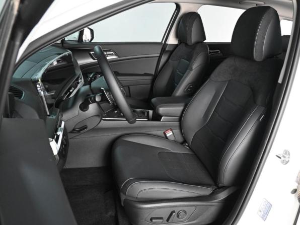 Kia Sportage V Рестайлинг с пробегом 2026 года, цена 4 199 000 рублей, 8 км, внедорожник, Автокод Объявления