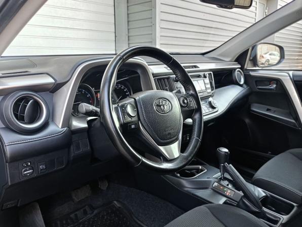 Toyota RAV4 IV (XA40) Рестайлинг с пробегом 2019 года, цена 2 360 000 рублей, 139452 км, внедорожник, Автокод Объявления