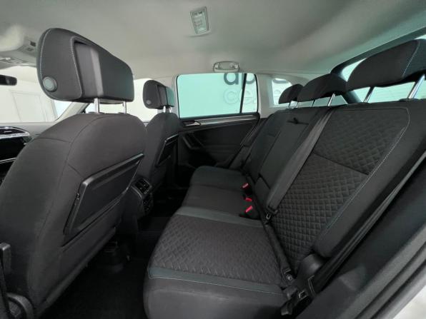 Volkswagen Tiguan II с пробегом 2019 года, цена 2 200 000 рублей, 111047 км, внедорожник, Автокод Объявления