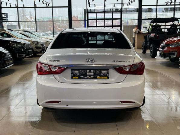 Hyundai Sonata VI (YF) с пробегом 2011 года, цена 875 000 рублей, 267000 км, седан, Автокод Объявления