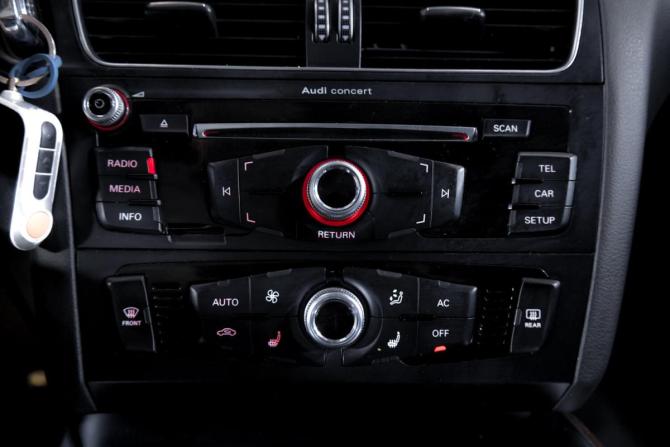 Audi Q5 I (8R) Рестайлинг с пробегом 2013 года, цена 1 849 000 рублей, 215000 км, внедорожник, Автокод Объявления