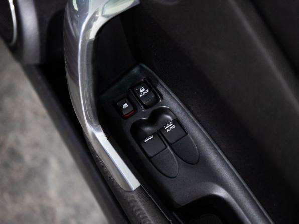 Honda CR-Z I Рестайлинг с пробегом 2012 года, цена 980 000 рублей, 181623 км, хэтчбек, Автокод Объявления