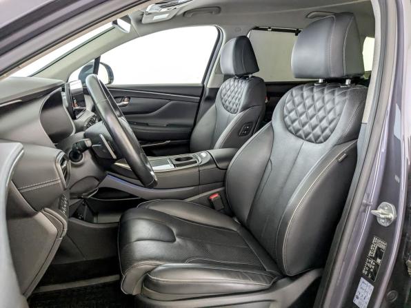 Hyundai Santa Fe IV Рестайлинг с пробегом 2022 года, цена 4 355 000 рублей, 43861 км, внедорожник, Автокод Объявления