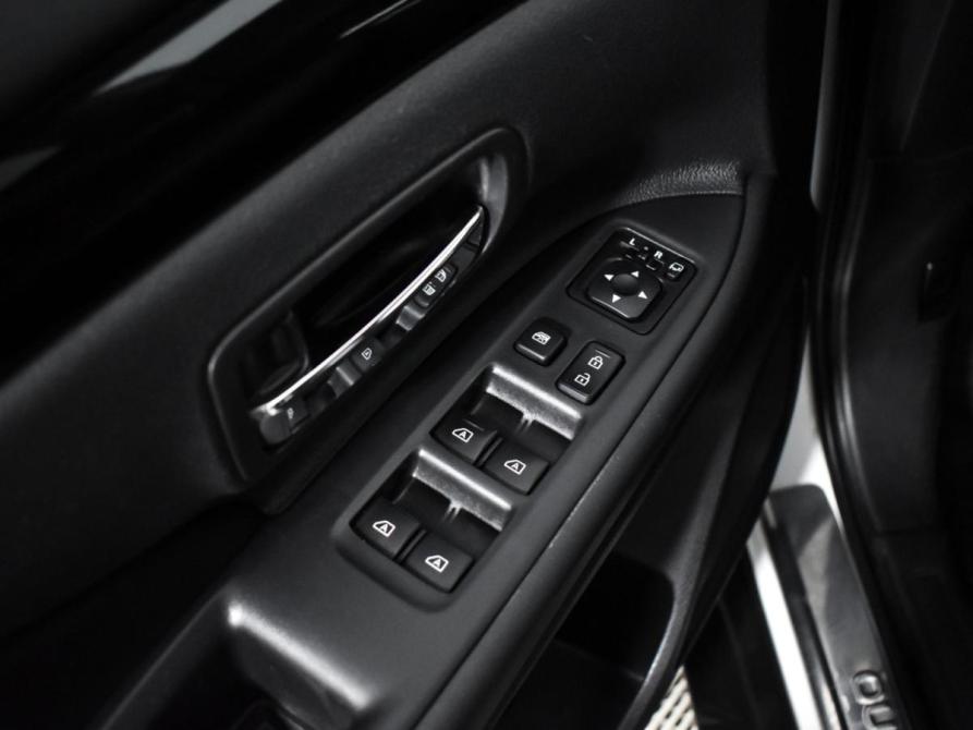 Mitsubishi Outlander III Рестайлинг 3 Санкт-Петербург  - изображение 11