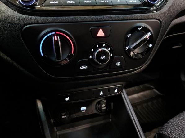 Hyundai Solaris II Рестайлинг с пробегом 2021 года, цена 1 430 000 рублей, 108194 км, седан, Автокод Объявления