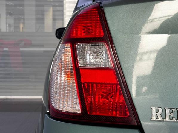 Renault Symbol I Рестайлинг с пробегом 2006 года, цена 285 000 рублей, 176310 км, седан, Автокод Объявления