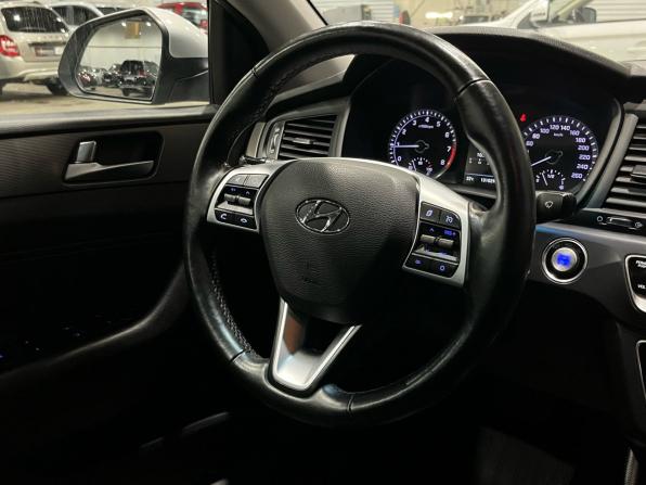 Hyundai Sonata VII (LF) Рестайлинг с пробегом 2018 года, цена 1 545 000 рублей, 131028 км, седан, Автокод Объявления