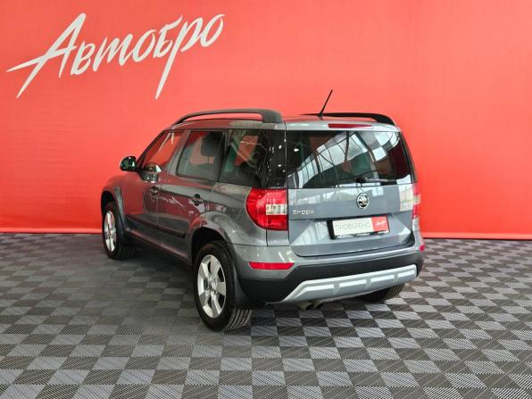 Skoda Yeti I Рестайлинг с пробегом 2015 года, цена 1 075 000 рублей, 262095 км, внедорожник, Автокод Объявления