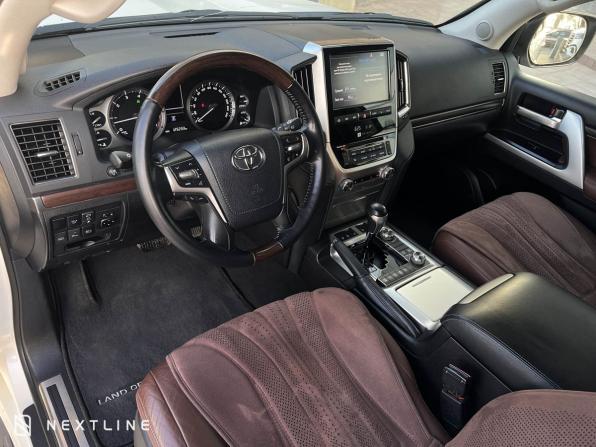 Toyota Land Cruiser 200 Series Рестайлинг 2 с пробегом 2020 года, цена 8 690 000 рублей, 123000 км, внедорожник, Автокод Объявления