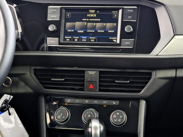 Volkswagen Jetta VII с пробегом 2021 года, цена 2 045 000 рублей, 49577 км, седан, Автокод Объявления