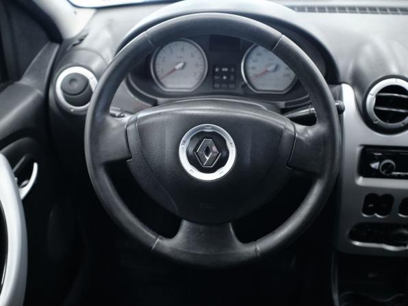 Renault Logan I Рестайлинг с пробегом 2010 года, цена 305 000 рублей, 213186 км, седан, Автокод Объявления