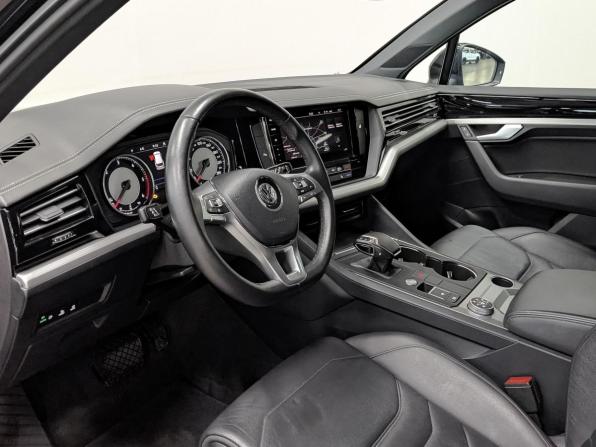 Volkswagen Touareg III с пробегом 2018 года, цена 5 270 000 рублей, 96155 км, внедорожник, Автокод Объявления