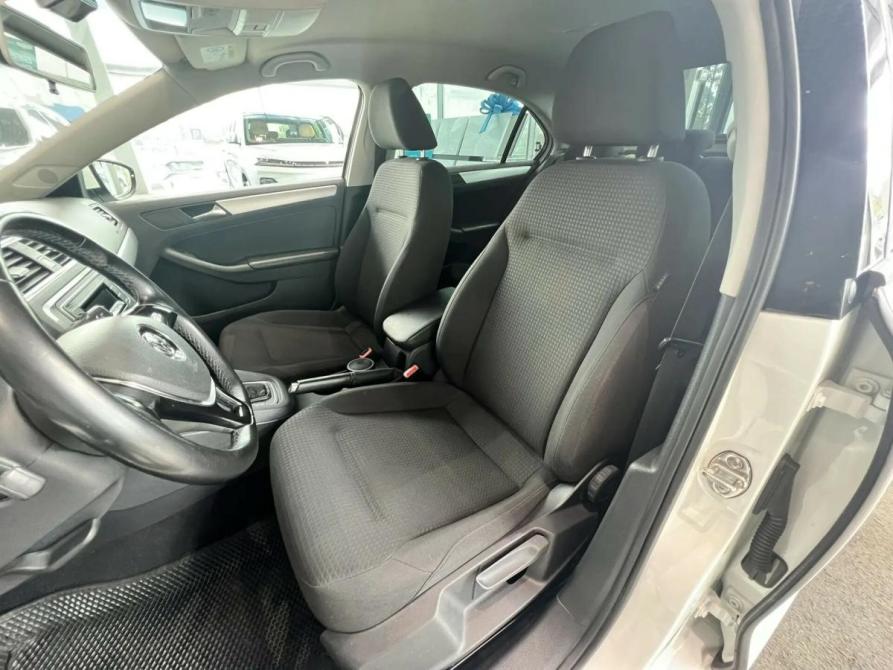 Volkswagen Jetta VI Рестайлинг Екатеринбург  - изображение 13