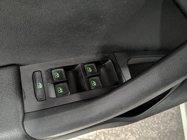 Skoda Octavia III (A7) Рестайлинг с пробегом 2019 года, цена 1 415 000 рублей, 119106 км, лифтбек, Автокод Объявления
