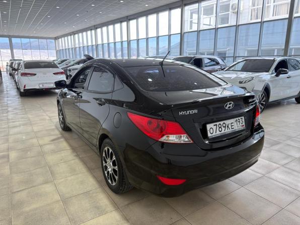 Hyundai Solaris I с пробегом 2012 года, цена 750 000 рублей, 155467 км, седан, Автокод Объявления