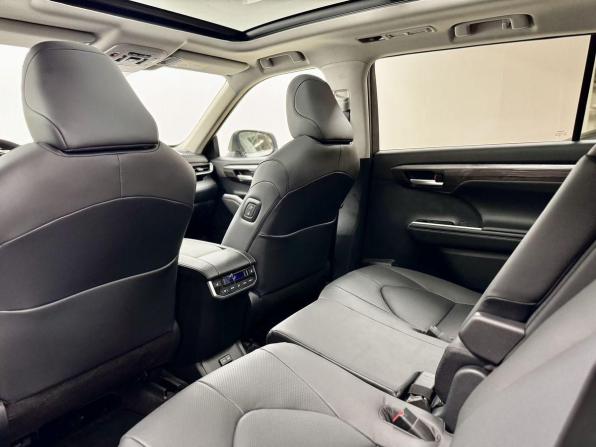 Toyota Highlander IV (XU70) с пробегом 2025 года, цена 5 450 000 рублей, 22 км, внедорожник, Автокод Объявления