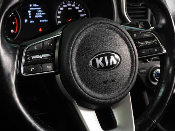 Kia Sportage IV Рестайлинг с пробегом 2020 года, цена 2 491 000 рублей, 61973 км, внедорожник, Автокод Объявления