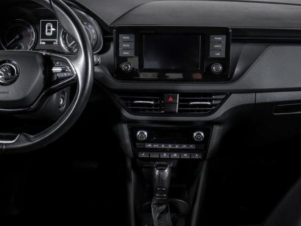 Skoda Rapid II с пробегом 2022 года, цена 1 300 000 рублей, 81505 км, лифтбек, Автокод Объявления