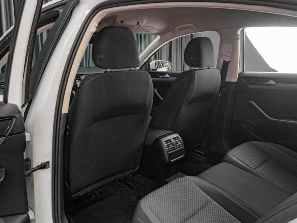 Volkswagen Passat B8 с пробегом 2016 года, цена 1 605 000 рублей, 221374 км, седан, Автокод Объявления