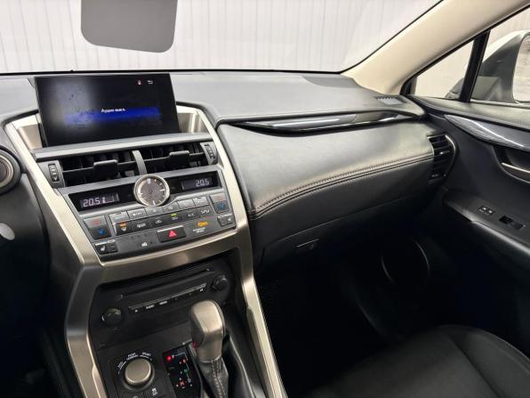 Lexus NX I с пробегом 2015 года, цена 2 077 000 рублей, 134189 км, внедорожник, Автокод Объявления