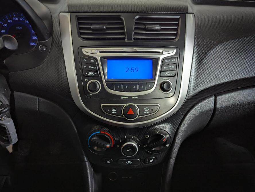 Hyundai Solaris I Екатеринбург  - изображение 11
