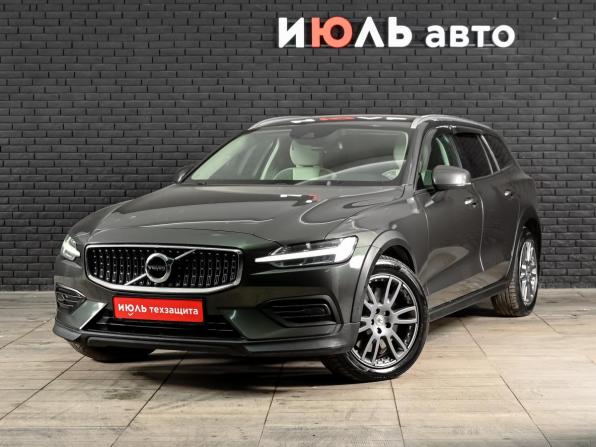 Volvo V60 Cross Country II с пробегом 2020 года, цена 4 000 000 рублей, 110887 км, универсал, Автокод Объявления