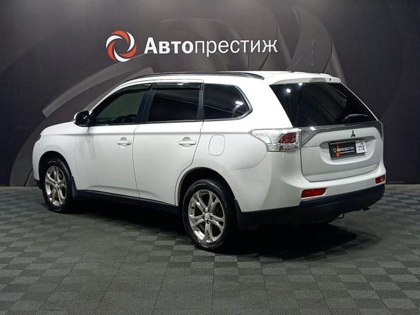 Mitsubishi Outlander III с пробегом 2013 года, цена 1 350 000 рублей, 216580 км, внедорожник, Автокод Объявления