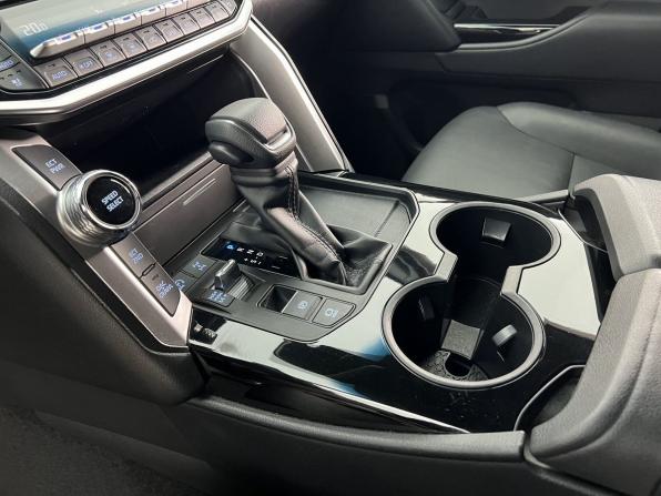 Toyota Land Cruiser 300 Series с пробегом 2023 года, цена 10 990 000 рублей, 19218 км, внедорожник, Автокод Объявления