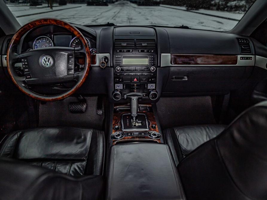 Volkswagen Touareg I Рестайлинг Тюмень  - изображение 9
