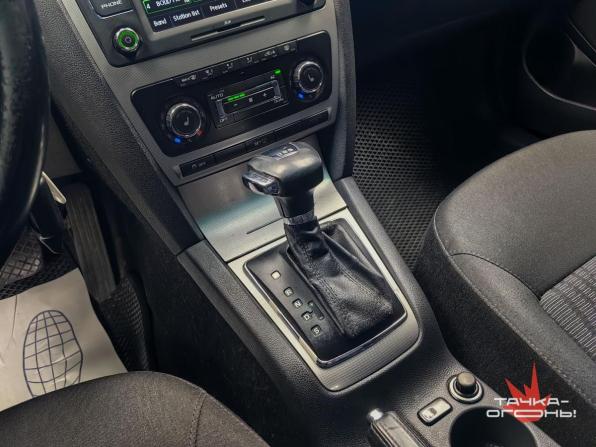 Skoda Octavia II (A5) Рестайлинг с пробегом 2010 года, цена 777 000 рублей, 165000 км, лифтбек, Автокод Объявления