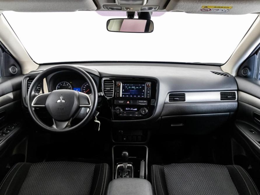 Mitsubishi Outlander III Рестайлинг 2 Санкт-Петербург  - изображение 11