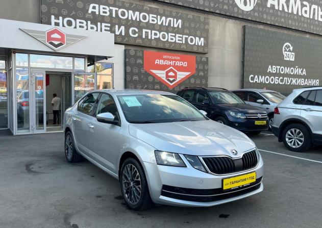 Skoda Octavia III (A7) Рестайлинг с пробегом 2017 года, цена 1 700 000 рублей, 130950 км, лифтбек, Автокод Объявления
