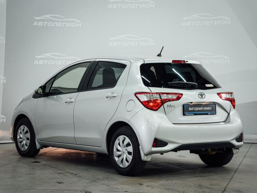 Toyota Vitz III (XP130) Рестайлинг 2 Новосибирск  - изображение 8