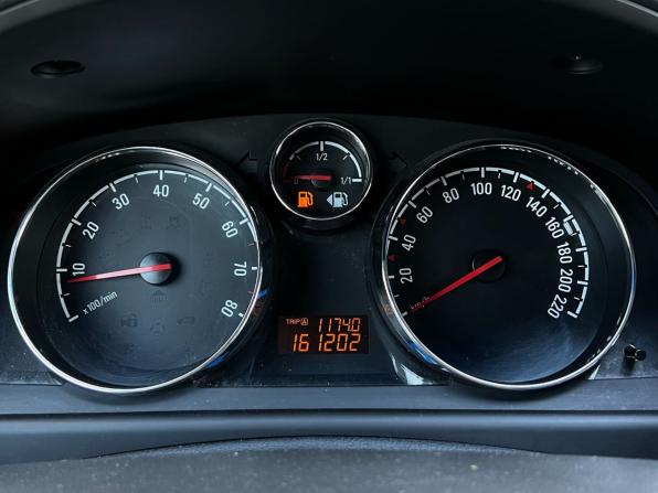 Opel Antara I Рестайлинг с пробегом 2012 года, цена 799 000 рублей, 161199 км, внедорожник, Автокод Объявления