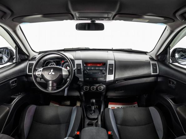 Mitsubishi Outlander II Рестайлинг с пробегом 2011 года, цена 1 095 500 рублей, 240655 км, внедорожник, Автокод Объявления