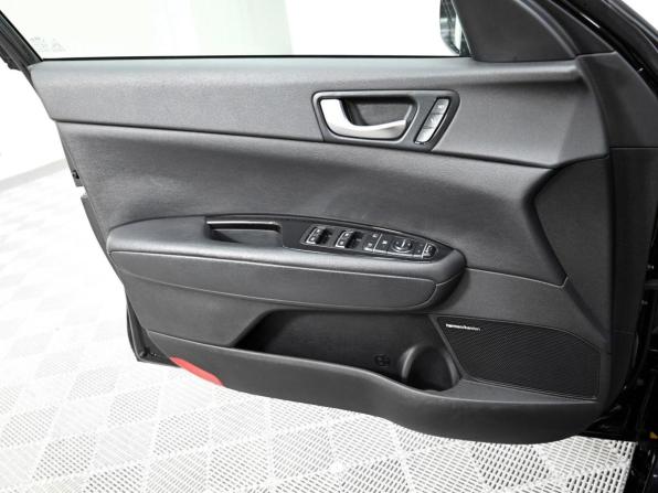 Kia Optima IV с пробегом 2017 года, цена 1 259 000 рублей, 91163 км, седан, Автокод Объявления