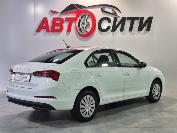 Skoda Rapid II с пробегом 2021 года, цена 1 749 000 рублей, 88640 км, лифтбек, Автокод Объявления