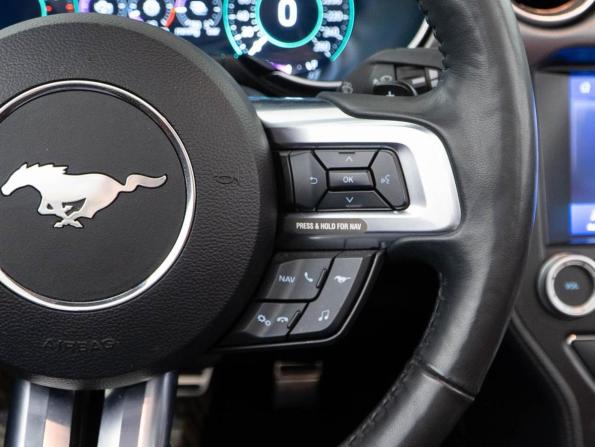Ford Mustang VI Рестайлинг с пробегом 2021 года, цена 3 799 077 рублей, 73096 км, кабриолет, Автокод Объявления