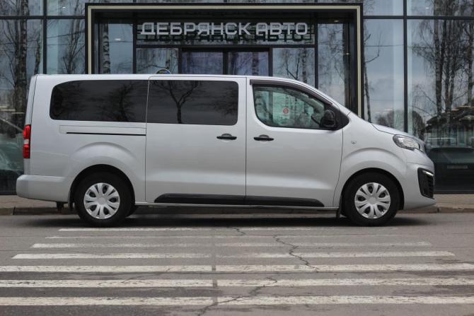 Peugeot Traveller I с пробегом 2019 года, цена 2 825 000 рублей, 173914 км, минивэн, Автокод Объявления