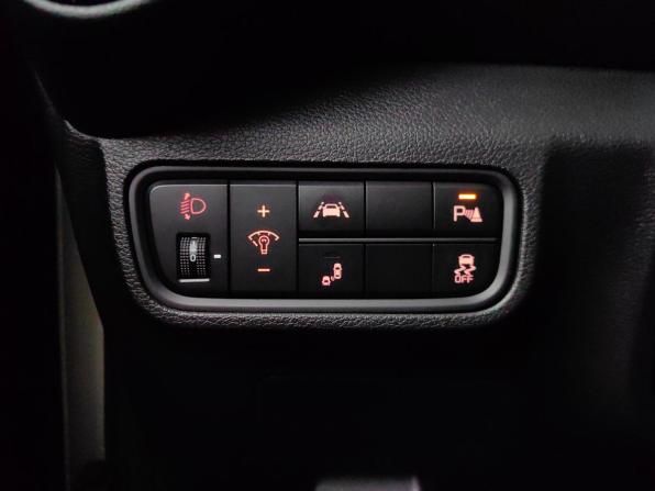 Kia Soul III Рестайлинг с пробегом 2022 года, цена 2 399 000 рублей, 23209 км, хэтчбек, Автокод Объявления