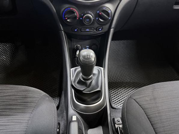 Hyundai Solaris I Рестайлинг с пробегом 2014 года, цена 999 000 рублей, 107860 км, седан, Автокод Объявления