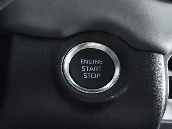 Toyota RAV4 VI (XA60) с пробегом 2025 года, цена 3 900 995 рублей, 27 км, внедорожник, Автокод Объявления