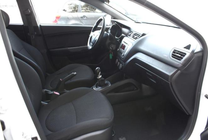 Kia Rio III Рестайлинг с пробегом 2017 года, цена 960 000 рублей, 142327 км, хэтчбек, Автокод Объявления